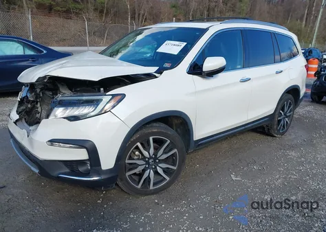 2019 Honda Pilot Touring z USA, uszkodzony, nr VIN 5FNYF6H98KB066114